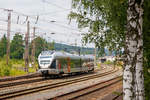   Der ET 222104 (94 80 0426 103-8 D-ABRN / 94 80 0826 103-4 D-ABRN), ex ET 22 004, ein 2-teiliger Stadler Flirt der Abellio Rail NRW f�hrt am 18.06.2015, als RE 16  Ruhr-Sieg-Express  (Essen - Hagen -