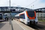 SWEG: Einer der wenigen Z�ge aus Staufen-Breisgau mit dem  nigelnagelneuen  ET 151 bei der Ankunft in Freigurg im Breisgau am 3.