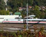 Kurz vor der Einfahrt mit der zb in Interlaken Ost am 02.Okt.2011, Blick auf einen abgestellten ICE 1  Z�rich  (401 574-9) der DB AG.