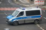 Moderner kleiner Gruppenwagen der Berliner Polizei, ein MB Sprinter, 15.02.12 Berlin-Adlershof.