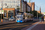 Der RSAG 606 ein Niederflur-Gelenktriebwagen, ein Vossloh Tramlink (RSAG Typ 6N2 der Rostocker Stra�enbahn AG erreicht am 14.05.2022 die Station Kr�peliner Tor.
