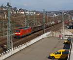 Eine Version f�r Stefan: 185 061-9 mit einem G�terzug f�hrt in Richtung K�ln, hier am 24.03.2012 kurz vor dem Hbf Siegen.