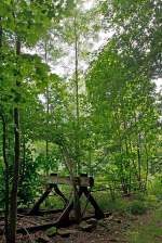 Zwischen Herdorf und dem Ortsteil Sassenroth, neben der KBS 462 (Hellertalbahn) bei km 87,8 befindet sich dieser alte Prellbock eines ehemaligen Abstellgleises.