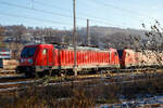 Die DB Cargo 187 139-1(91 80 6187 139-1 D-DB) der DB Cargo AG ist am 15.12.2022 in Kreuztal in der Abstellgruppe abgestellt, dahinter ist die 152 015-4.