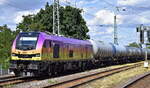 hsl-logistik-gmbh-hamburg-d/888007/hsl-logistik-gmbh-hamburg-d-mit HSL Logistik GmbH, Hamburg [D] mit der geleasten ELP Euro9000 Lok '2019 308-6' [NVR-Nummer: 90 80 2019 308-6 D-ELP] und einem Kesselwagenzug (für Kerosin) am 10.07.25 Höhe Bahnhof Magdeburg-Neustadt.