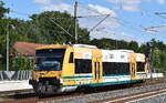 Ostdeutsche Eisenbahn GmbH, Parchim (ODEG) mit dem geleasten RS1  650 647  (NVR:  95 80 0650 647-0 D-ODEG ) �berraschend am 25.08.26 H�he Bahnhof Gl�wen.