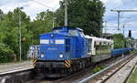 PRESS - Eisenbahn-Bau- und Betriebsgesellschaft Pressnitztalbahn mbH, J�hstadt mit ihrer   204 005-3  [NVR-Nummer: 92 80 1203 350-4 D-PRESS] und dem firmeneigenen RS 1  650 075-2  der Regionalbahn (RB26) auf R�gen  + Drehgestell-Flachwagen am Haken bei einer �berf�hrungsfahrt am 04.06.26 H�he Bahnhof K�nigs-Wusterhausen.