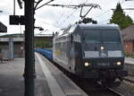 PRESS - Eisenbahn-Bau- and Betriebsgesellschaft Pressnitztalbahn mbH, J�hstadt [D]  mit ihrer  145 023-6   [NVR-Nummer: 91 80 6145 083-2 D-PRESS] und einem Ganzzug Drehgestell-Flachwagen (leer) am 10.08.26 Durchfahrt Bahnhof Hamburg-Harburg.