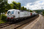 Die „wei�e“ an die TX Logistik AG (Bad Honnef) vermietete SIEMENS Vectron MS 193 597  I do the Job of 40 Trucks  (91 80 6193 597-2 D-ATLU) der Alpha Trains Luxembourg s.�.r.l.
