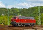Bedingt durch Defekts und Hauptuntersuchungen an den eigenen MaK On Rail DH 1004 Loks der WEBA hat die Westerwaldbahn zurzeit die sch�ne altrote 215 086-0 (eigentlich 225 086-8) von der RE -
