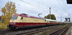 BSW-Freizeitgruppe zur Erhaltung historischer Eisenbahnfahrzeuge Koblenz, Koblenz-L�tzel [D] mit der von der Deutsche Bahn Stiftung gGmbH, Berlin zur Verwendung + Pflege gestellte  101 001-6  [NVR-Nummer: 91 80 6101 001-6 D-DB] f�r die AKE-Eisenbahntouristik Nostalgie-Sonderzugreise als  Rheingold  vom 25. - 29.10.26 von  Koblenz Hauptbahnhof nach Berlin S�dkreuz nach Beendigung in Berlin auf der R�ckfahrt am 29.10.26 H�he Bahnhof Magdeburg Neustadt.