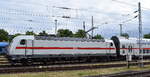 DB Fernverkehr AG [D] mit ihrer  146 559-0  [NVR-Nummer: 91 80 6146 559-0 D-DB] und dem IC 2233 nach Magdeburg Hbf.