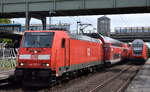 DB Regio AG - Region Nordost, Fahrzeugnutzer: Regionalbereich Mecklenburg-Vorpommern, Schwerin mit ihrer  146 217-5  (NVR:  91 80 6146 217-5 D-DB ) und dem RE5 nach Stralsund baustellenbedingt am 10.06.26 Bahnhof Berlin Hohensch�nhausen.