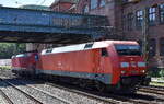 DB Cargo AG, Mainz [D] mit  der Doppeltraktion  152 089-9  [NVR-Nummer: 91 80 6152 089-9 D-DB] +  193 393  [NVR-Nummer: 91 80 6193 393-6 D-DB] Richtung Hamburger Hafen am 23.06.26 H�he Bahnhof Hamburg-Harburg.