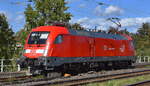 DB Systemtechnik GmbH, Minden (Westfalen) [D] mit ihrer  182 506  [NVR-Nummer: 91 80 6182 506-6 D-DB] am 15.09.25 Höhe Bahnhof Magdeburg-Neustadt.