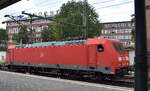 DB Cargo AG, Mainz [D] mit ihrer   185 370-4  [NVR-Nummer: 91 80 6185 370-4 D-DB]am 28.07.26 H�he Bahnhof Hamburg-Harburg.
