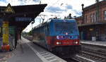 RBH Logistics GmbH, Gladbeck [D] mit der angemieteten   185 367-0  Name:  G�NNI  [NVR-Nummer: 91 80 6185 367-0 D-DB] am 15.09.26 Durchfahrt Bahnhof Uelzen.