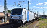 CTL Logistics GmbH mit der recht neuen geleasten Railpool Lok  188 122  [NVR-Nummer: 91 80 6188 122-6 D-Rpool] und einem Kesselwagenzug (Dieselkraftstoff) am 09.06.26 H�he Bahnhof Ruhland.