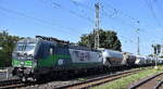 RailLog s.r.o., Levice [SK] mit der geleasten ELL Vectron  193 215  [NVR-Nummer: 91 80 6193 215-1 D-ELOC] und einem Staubgutzug am 25.07.26 H�he Bahnhof Magdeburg-Neustadt.