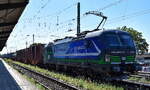RTB CARGO GmbH, D�ren [D] mit der geleasten ELL Vectron  193 498  [NVR-Nummer: 91 80 6193 498-3 D-ELOC] und einem Containerzug am 29.07.26 H�he Bahnhof Magdeburg-Neustadt.