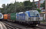 boxXpress.de GmbH, Hamburg [D] mit ihrer Vectron  193 536  [NVR-Nummer: 91 80 6193 536-0 D-BOXX] und einem Containerzug Richtung Hamburger Hafen am 27.08.26 H�he Bahnhof Hamburg-Harburg.