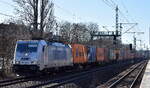 METRANS Rail s.r.o., Praha [CZ]  mit ihrer  386 022-8  [NVR-Nummer: 91 54 7386 022-8 CZ-MT] und einem Containerzug am 05.03.26 Höhe Bahnhof Berlin Jungfernheide.
