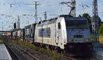 METRANS Rail s.r.o., Praha [CZ] mit ihrer  386 037-6  [NVR-Nummer: 91 54 7386 037-6 CZ-MT] und einem Containerzug am 22.06.26 Durchfahrt Bahnhof Falkenberg (Elster).
