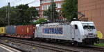  METRANS Rail s.r.o., Praha [CZ] mit ihrer  386 004-6  [NVR-Nummer: 91 54 7386 004-6 CZ-MT] und einem Containerzug Richtung Hamburger Hafen am 07.08.26 H�he Bahnhof Hamburg-Harburg.