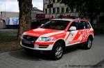 Feuerwehr Duisburg  NEF (DU FW 3821) auf VW Touareg  Aufgenommen im Sommer 2009 in Duisburg.