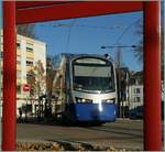 Ein SNCF Tram-Train auf dem Weg zum Bahnhof von Mulhouse kurz vor dem Ziel.
Die TT19  werden bei der SNCF als U 25500 bezeichnet und nutzten bis Luterbach die Infrastruktur der Strassenbahn, von dort aus fahren sie auf eigenen Trasse bis nach Than. 

10. Dez. 2013
