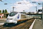EuroStar 3226 -in SNCF Dienst-  verl�sst Lille-Flandres nach Paris Nord am 22 Mai 2003.