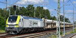 ITL - Eisenbahngesellschaft mbH, Dresden [D] mit ihrer Eurodual Lok    159 105-6  [NVR-Nummer: 90 80 2159 105-6 D-ITL]und einem Baustoffsch�ttgutzug am 22.06.26 H�he Leipzig Thekla.