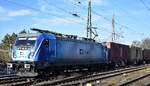 ČD Cargo a.s., Praha [CZ] mit ihrer   388 005-1  [NVR-Nummer: 91 54 7388 005-1 CZ-ČDC] und einem Containerzug am 03.03.26 Höhe Bahnhof Magdeburg-Neustadt.