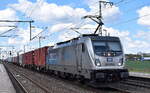 ČD Cargo a.s., Praha [CZ]mit ihrer  388 015-0  [NVR-Nummer: 91 54 7388 015-0 CZ-CDC] und einem Containerzug am 21.04.25 Höhe Bahnhof Rodleben.