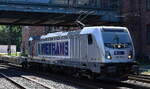 METRANS Rail (Deutschland) GmbH, Leipzig [D] mit der geleasten Akiem Lok  187 511-1  [NVR-Nummer: 91 80 6187 511-1 D-AKIEM] und einem Containerzug Richtung Hamburger Hafen am 23.06.26 H�he Bahnhof Hamburg-Harburg.