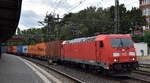 DB Cargo AG, Mainz [D] mit ihrer  185 383-7  [NVR-Nummer: 91 80 6185 383-7 D-DB] und einem Containerzug Richtung Hamburger Hafen am 08.09.26 H�he Bahnhof Hamburg Harburg.