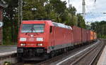 DB Cargo AG, Mainz [D] mit ihrer  185 389-4  [NVR-Nummer: 91 80 6185 389-4 D-DB] und einem Containerzug aus Hamburg am 15.09.26 Durchfahrt Bahnhof Uelzen.