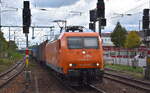 ArcelorMittal Eisenh�ttenstadt Transport GmbH, Eisenh�ttenstadt [D] mit ihrer  145-CL 001  [NVR-Nummer: 91 80 6145 081-6 D-EKO] und einem Containerzug am 22.09.26 H�he Bahnhof F�rstenwalde (Spree).