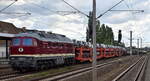 DB Cargo AG, Mainz mit ihrer Ludmilla  132 618-0  (NVR:  92 80 1232 618-9 D-DB ) und einem gemischten Güterzug am Haken am 16.07.25 Höhe Bahnhof Luckenwalde.