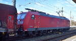 DB Cargo AG, Mainz [D] mit ihrer  185 090-8  [NVR-Nummer: 91 80 6185 090-8 D-DB] und einem gemischten Güterzug am 03.03.26 Höhe Bahnhof Magdeburg-Neustadt.