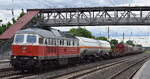 DB Cargo AG, Mainz [D] mit ihrer  232 658-5   [NVR-Nummer: 92 80 1232 658-5 D-DB] und einem gemischten G�terzug am 04.06.26 H�he Bahnhof Saarmund.