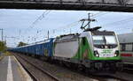 SETG - Salzburger Eisenbahn Transport Logistik GmbH, Salzburg [A] mit ihrer  487 001-0  [NVR-Nummer: 91 85 4487 001-0 CH-SRA] und einem Containerzug Holzhackschnitzel Richtung Stendal am 15.10.26 H�he Bahnhof Saarmund.