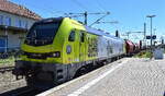 Die von ATLU neu angebotene  Euro 9000 Lok seit 2026   2019 402  (NVR:  90 80 2019 402-7 D-ATLU ), aktueller Leasingnehmer? mit einem Kalizug am 27.05.26 Durchfahrt Bahnhof Dessau Hbf.