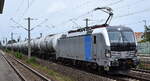 boxXpress.de GmbH, Hamburg [D] mit der geleasten Railpool Vectron  7193 196  [NVR-Nummer: 91 80 7193 196-1 D-Rpool] und einem Ganzzug Kesselwagen (Bitumen) am 17.08.26 H�he Bahnhof Luckenwalde.
