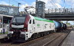 LEG - Leipziger Eisenbahnverkehrsgesellschaft mbH, Leipzig [D] mit der geleasten ELP Eurodual Lok  2159 228-6  [NVR-Nummer: 90 80 2159 228-6 D-ELP] und einem Kesselwagenzug am 01.09.26 Durchfahrt Bahnhof Berlin-Hohensch�nhausen.