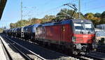 �BB-Produktion GmbH, Wien [A] mit ihrer Vectron  1293 180  [NVR-Nummer: 91 81 1293 180-6 A-�BB] und einem Kesselwagenzug (f�r Dieselkraftstoff) am 27.10.26 H�he Bahnhof Berlin-Buch.