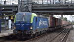PKP CARGO S.A., Warszawa [PL] mit ihrer Vectron  EU46-525  [NVR-Nummer: 91 51 5370 060-3 PL-PKPC] und einem KLV-Zug am 01.09.26 Durchfahrt Bahnhof Berlin-Hohensch�nhausen.
