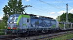 BLS Cargo AG, Bern [CH]  mit ihrer Vectron  423  [NVR-Nummer: 91 85 4475 423-0 CH-BLSC] und einem BLG PKW-Transportwagenzug (leer) am 18.05.26 H�he Bahnhof Magdeburg-Neustadt.