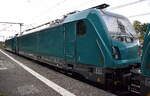 OnTrain Sp. z o.o., Wrocław [PL] mit den fabrikneuen TRAXX F160 MS3 Loks, Zuglok ist   388 093  [NVR-Nummer: 91 51 5388 093-4 PL-ONT] mit  388 090  [NVR-Nummer: 91 51 5388 090-0 PL-ONT] und hinten dran  388 091  [NVR-Nummer: 91 51 5388 091-8 PL-ONT] bei der Selbst�berf�hrung Richtung Polen �ber Frankfurt (Oder) am 10.09.26 Nebenbahnsteig F�rstenwalde (Spree).