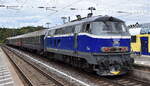 Cargo Logistik Rail-Service mit ihrer NoHAB  My 1151  (NVR:  92 80 1227 009-8 D-CLR )  mit drei ehemaligen DB Museumspersonenwagen des Verein zur F�rderung des Eisenbahnmuseums Vienenburg e.V. und am ende des Zuges noch die VIS-  Verkehrs Industrie Systeme GmbH, Halberstadt Lok  218 467-9 , Name:  Dirk  (NVR:  92 80 1218 467-9 D-VIS ) am 18.09.26 Durchfahrt Bahnhof Uelzen.